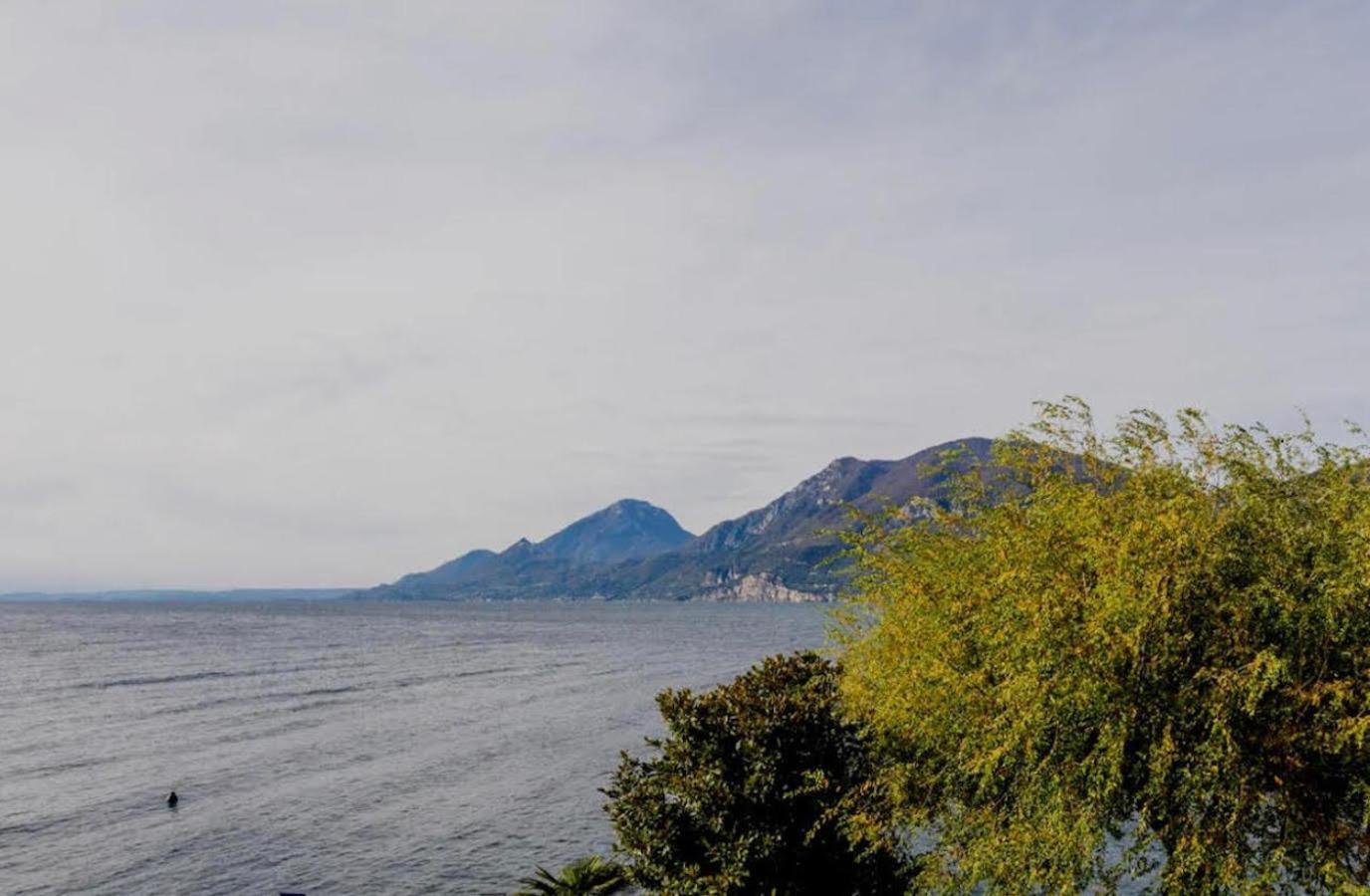 Assenza Lake Front Sweet Apartment Brenzone sul Garda Eksteriør bilde